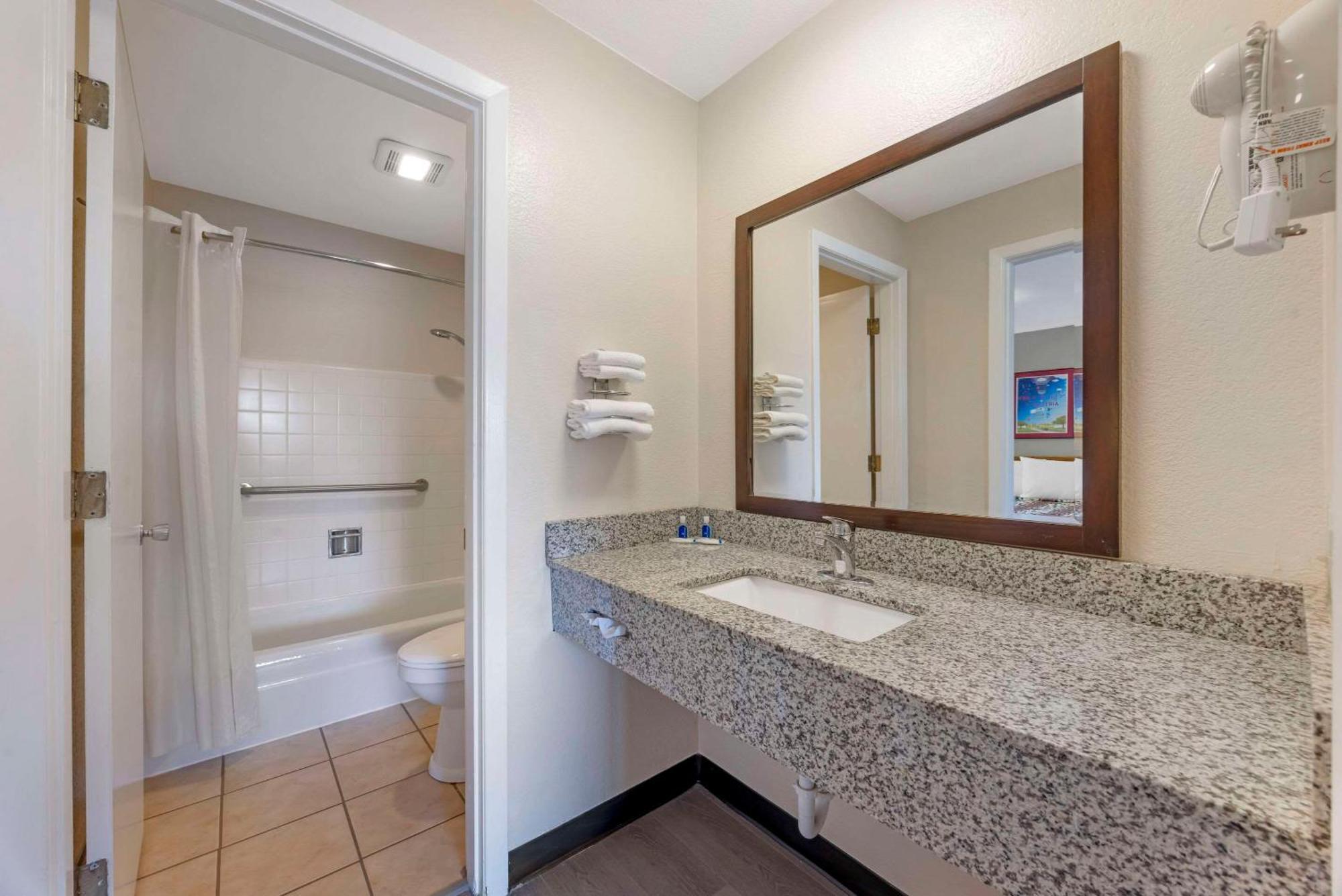 Rodeway Inn Albany Dış mekan fotoğraf